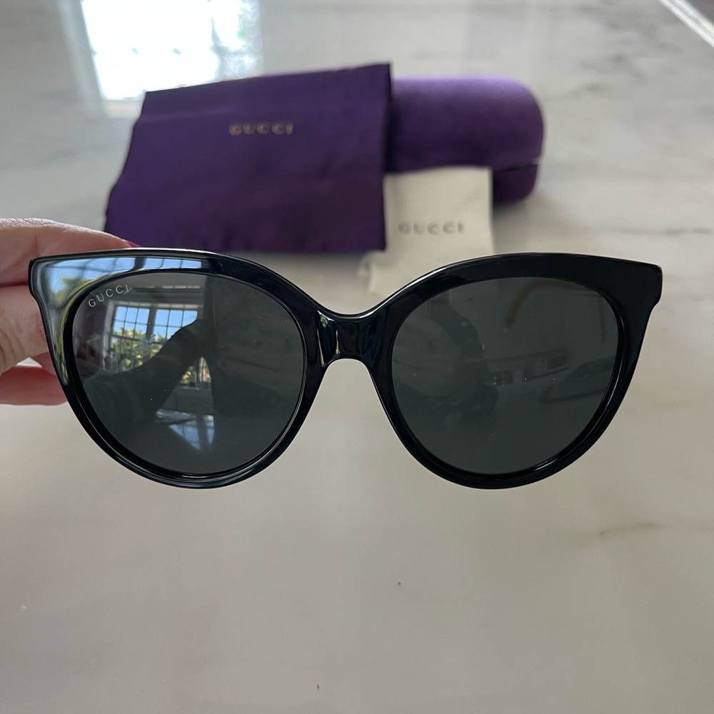 GUCCI Sunglasses - Brand New